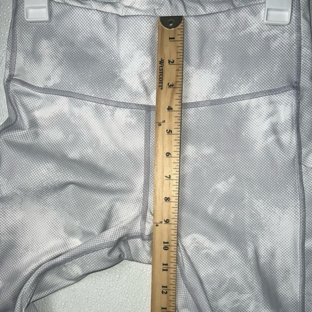 Athleta Women's Ultimate Stash Pocket Printed Crop Leggings White Gray Size M - Picture 5 of 10